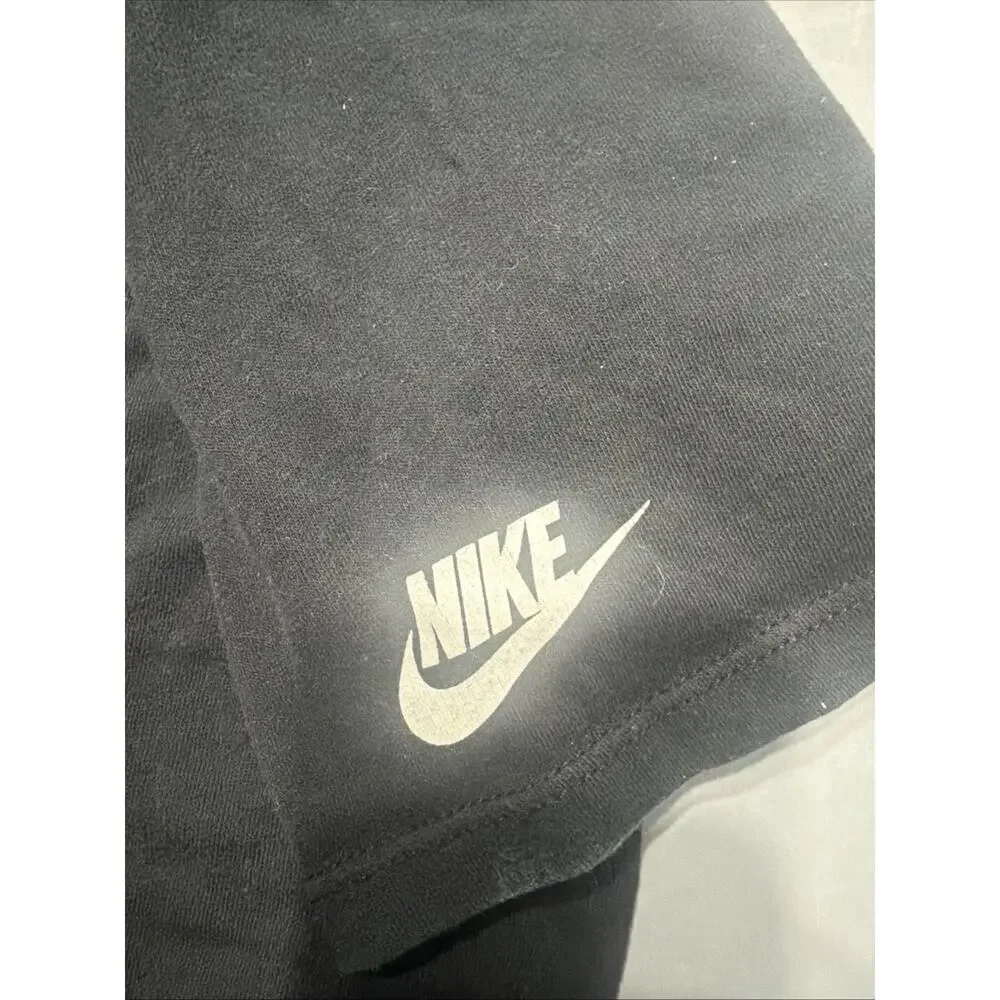 Nike The Nike Tee Berlin Black Graphic Logo Men's Cotton Crew Neck T-Shirt XL